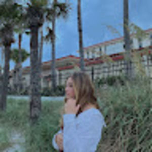 Meet your Posher, Anna